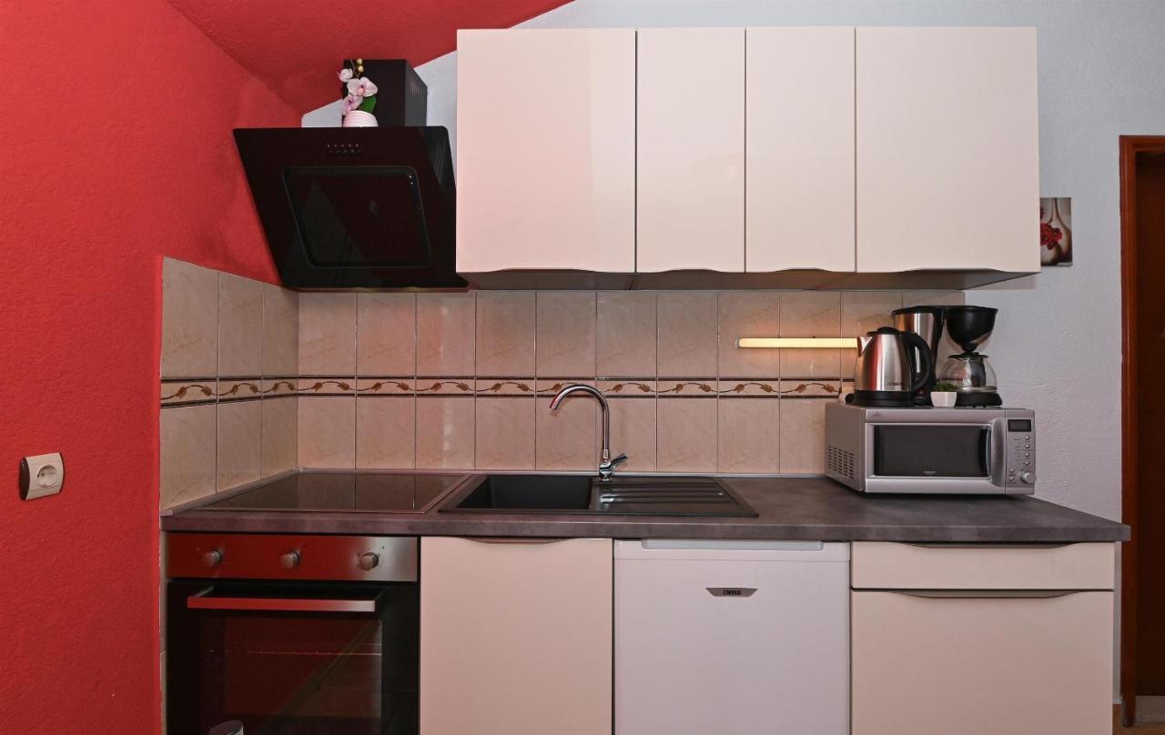 Apartments Marija Трогир Екстериор снимка