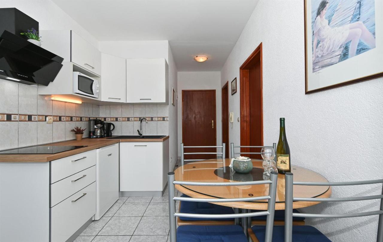 Apartments Marija Трогир Екстериор снимка