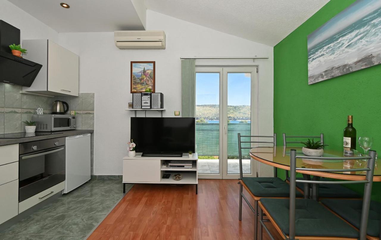 Apartments Marija Трогир Екстериор снимка