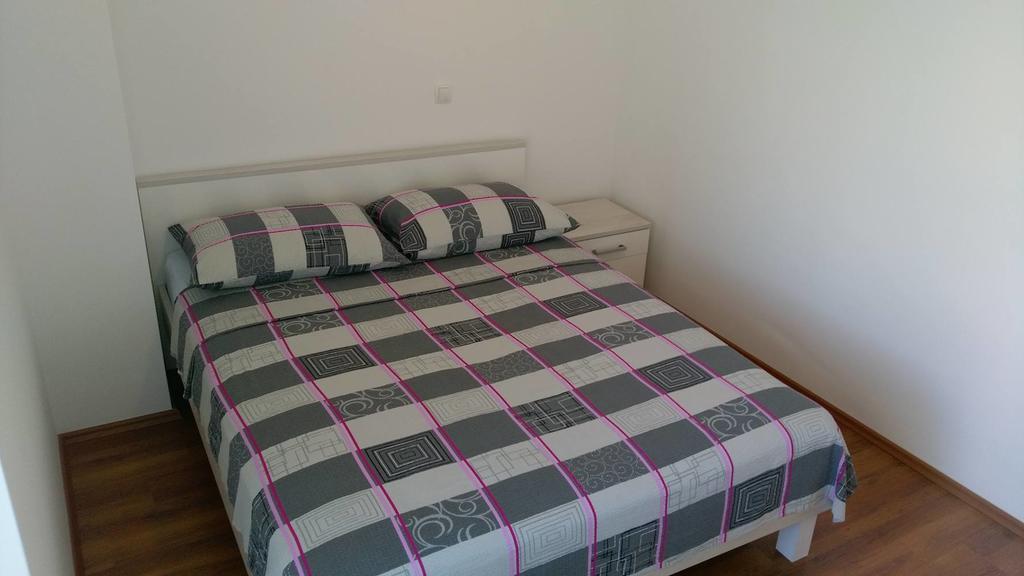 Apartments Marija Трогир Екстериор снимка