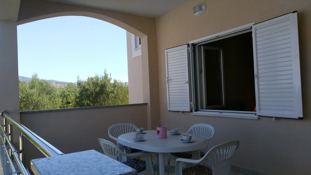 Apartments Marija Трогир Екстериор снимка