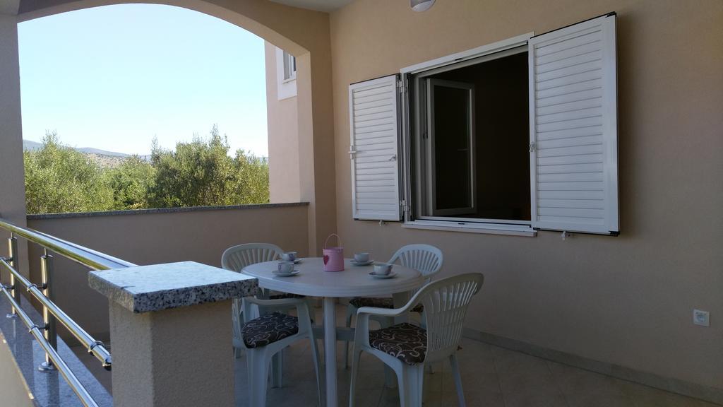 Apartments Marija Трогир Екстериор снимка