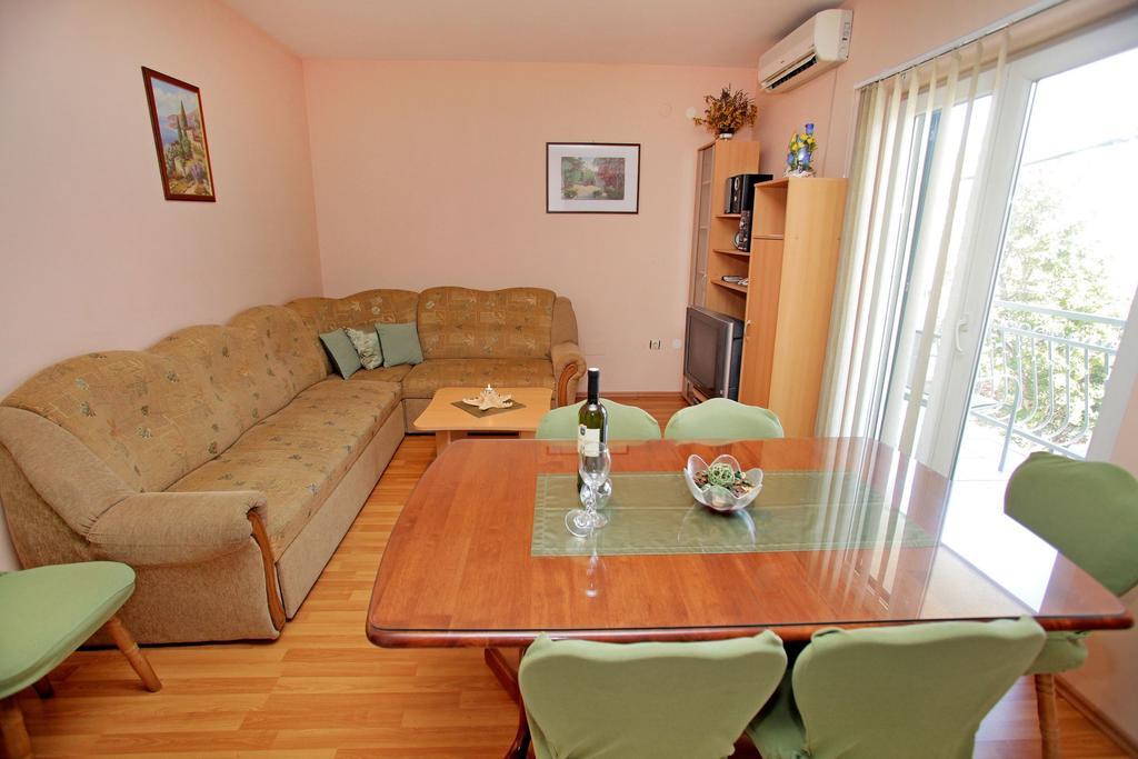 Apartments Marija Трогир Екстериор снимка