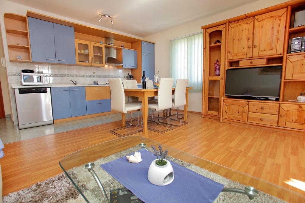 Apartments Marija Трогир Екстериор снимка