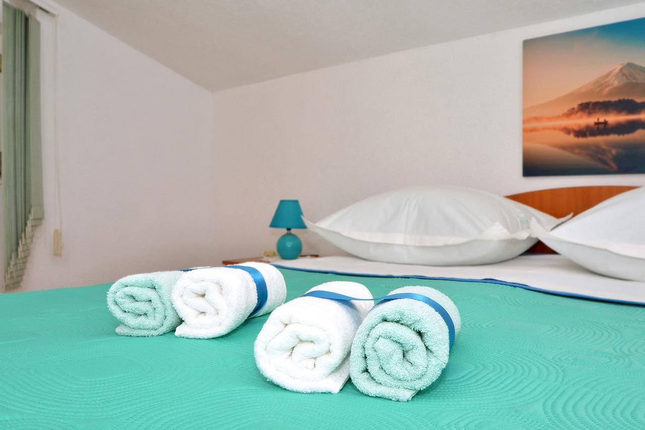 Apartments Marija Трогир Екстериор снимка