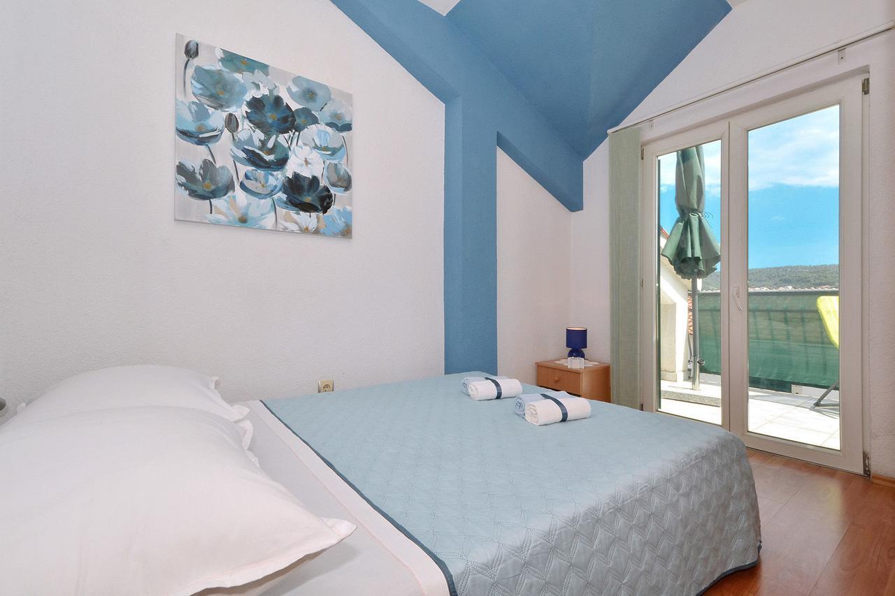 Apartments Marija Трогир Екстериор снимка