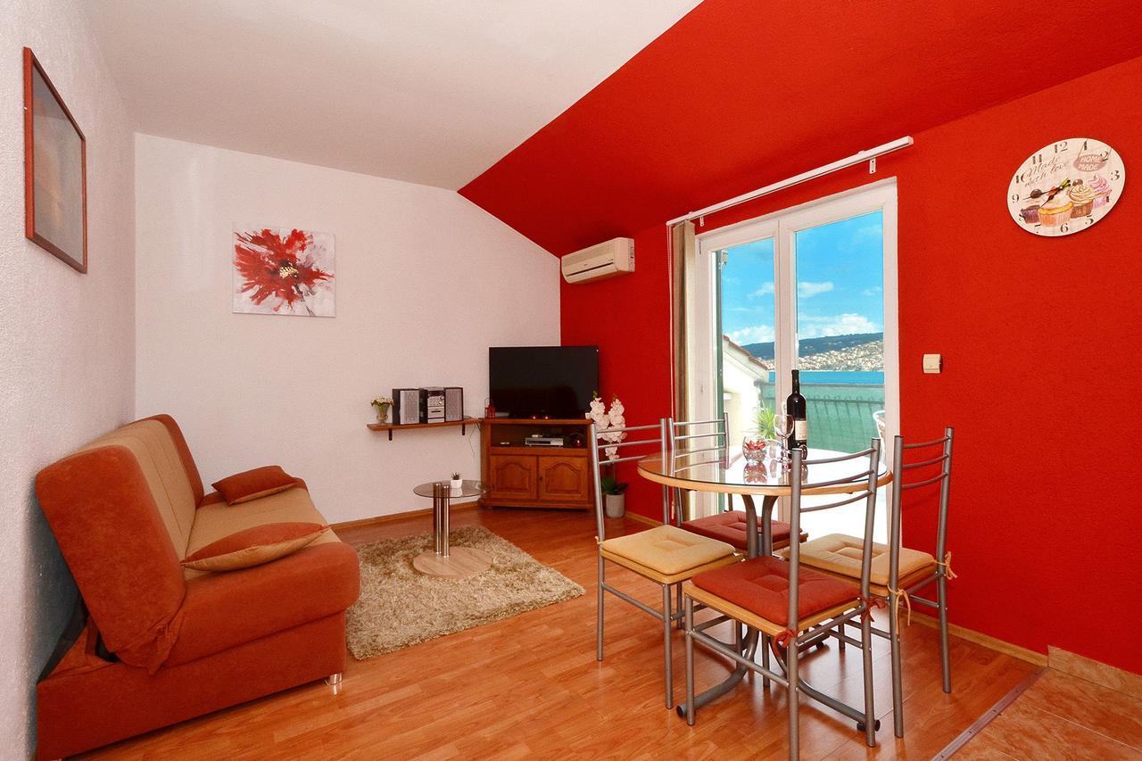 Apartments Marija Трогир Екстериор снимка